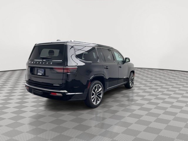 Used 2023 Diamond Black Crystal Pearlcoat Jeep Series III image 43