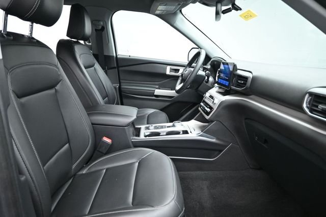 Used 2024 Blue Ford XLT image 29