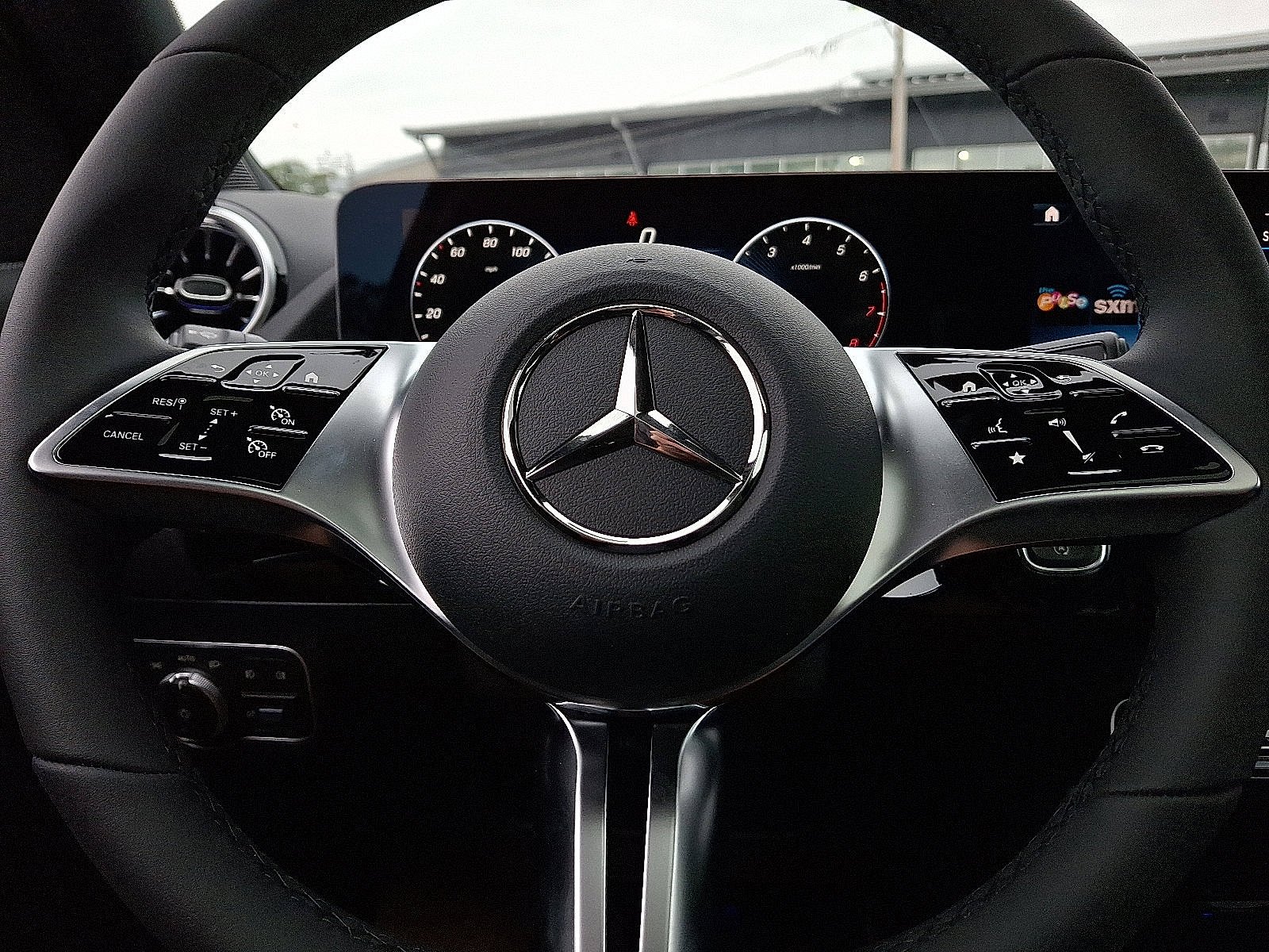 Used 2026 Polar White Mercedes-Benz GLA 250 image 11