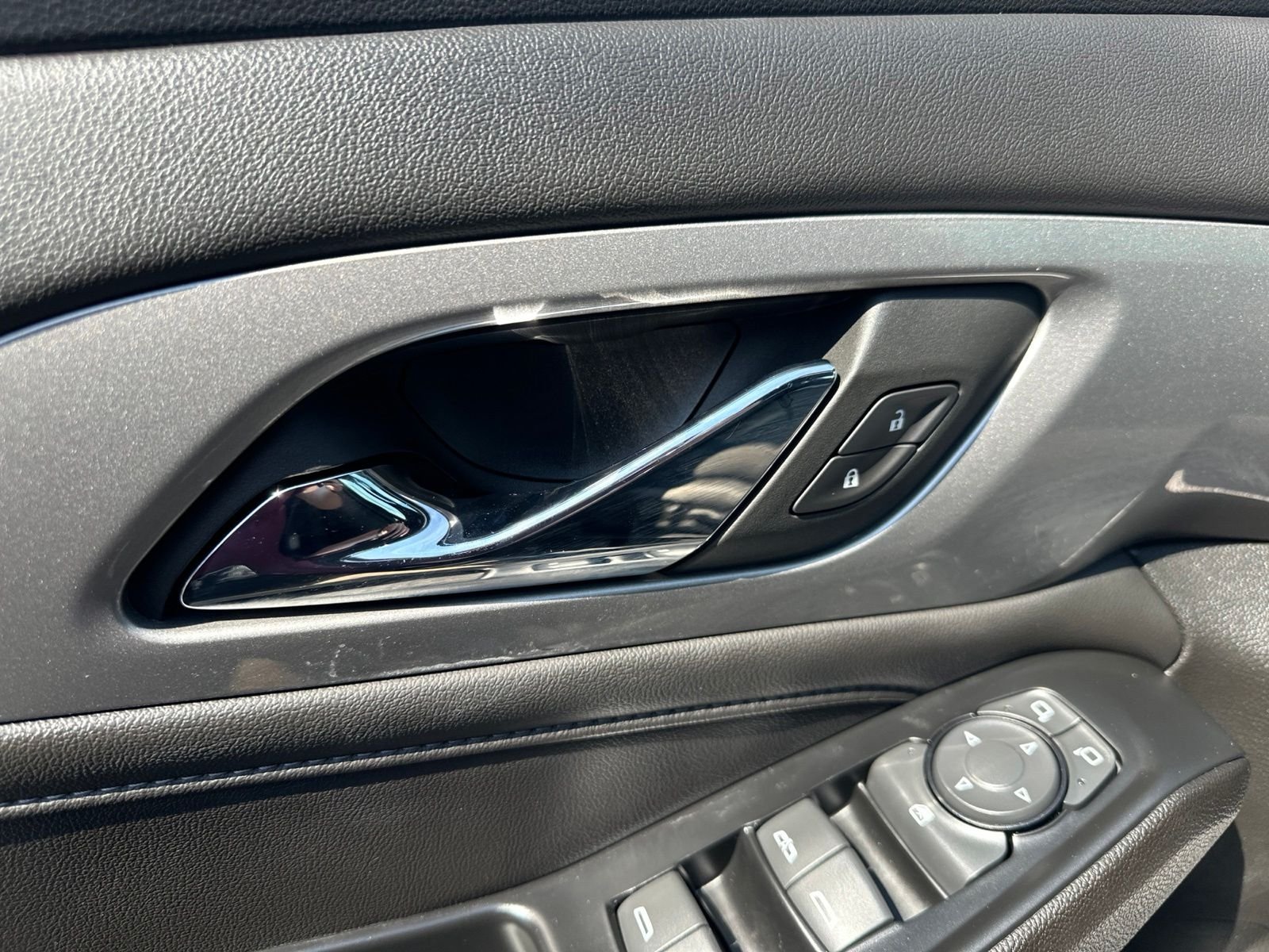 Used 2023 Blue Chevrolet LT image 19