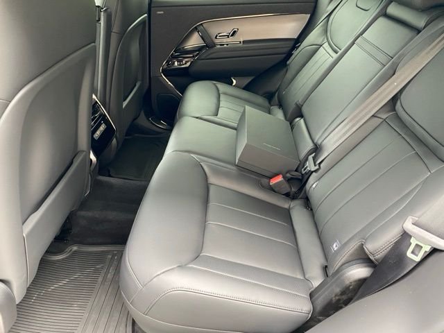 Used 2025 Black Land Rover Dynamic SE image 21