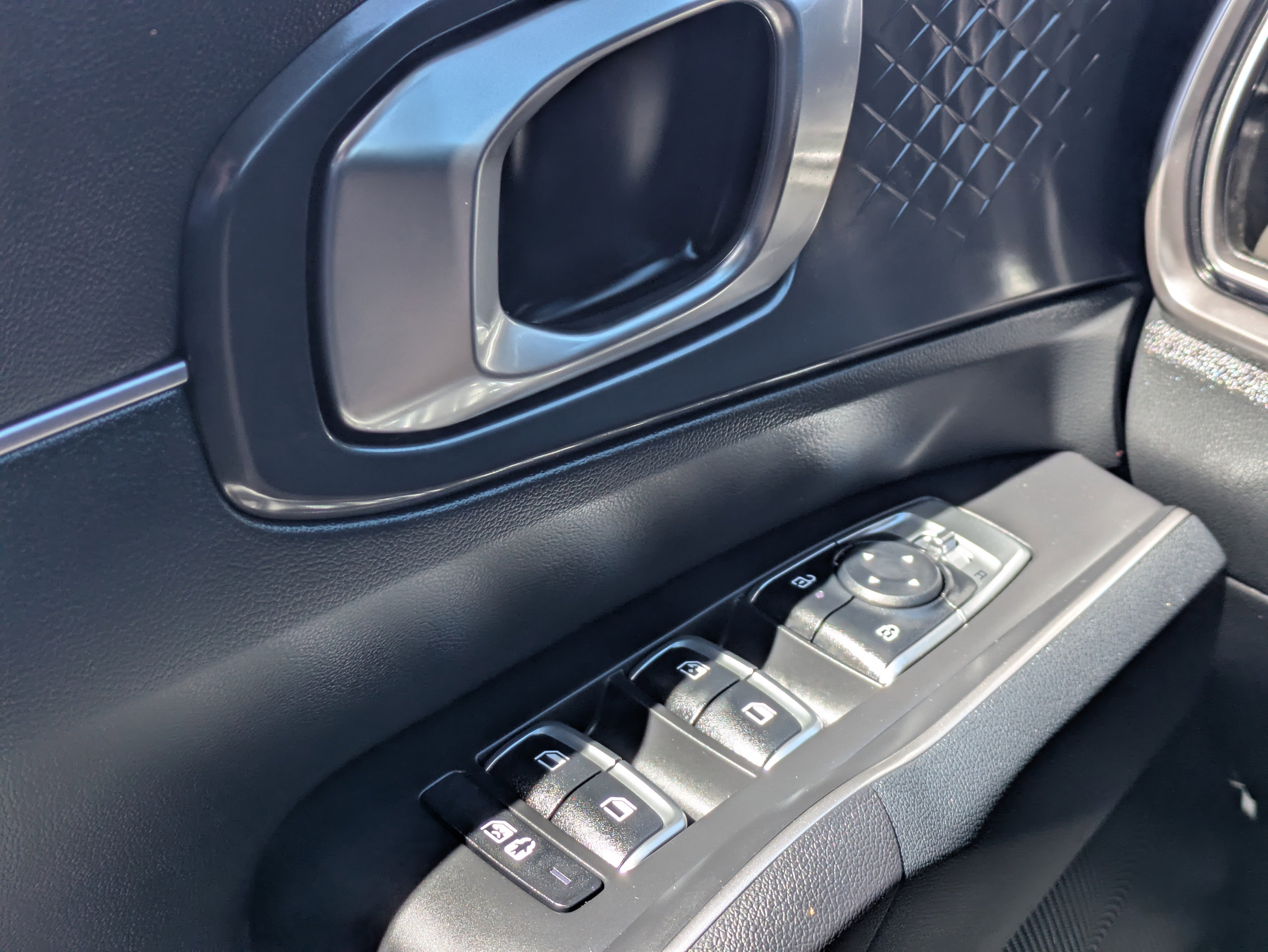 2025 Kia Sorento S - Photo 27