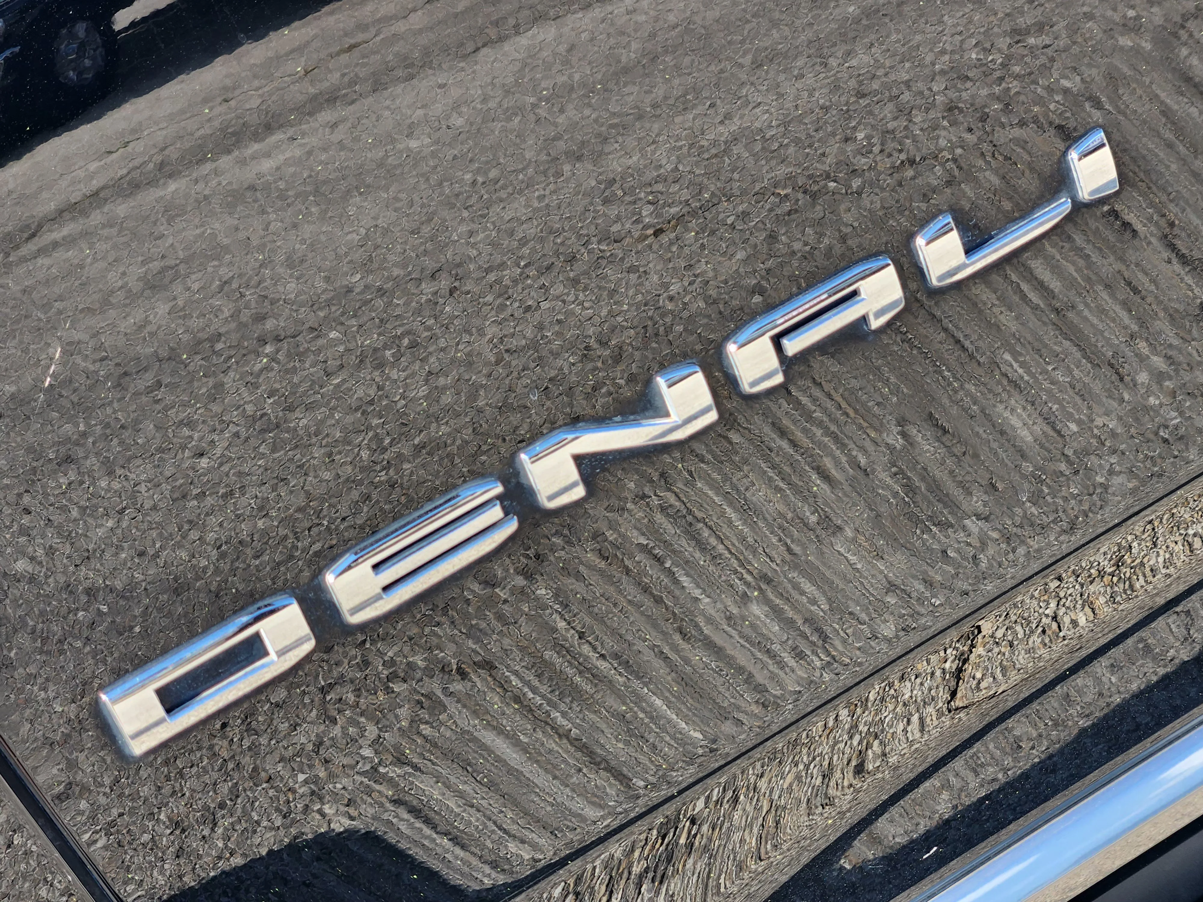 Used 2021 Onyx Black GMC Denali image 12