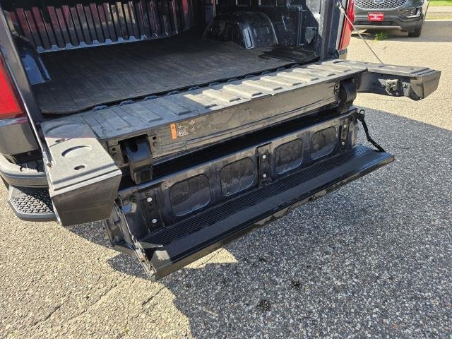 Used 2022 Shadow Gray Metallic CHEVROLET CUSTOM image 30