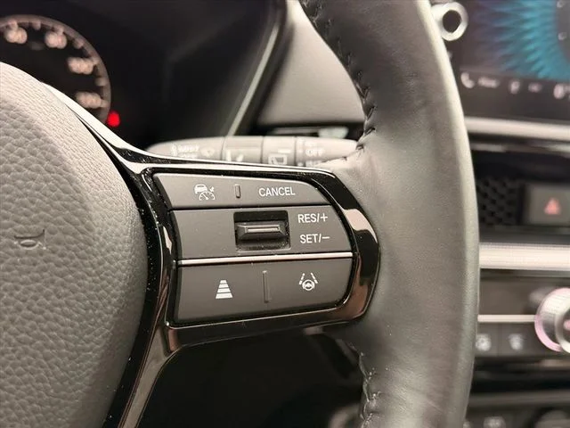 Used 2024 Red Honda EX-L image 18