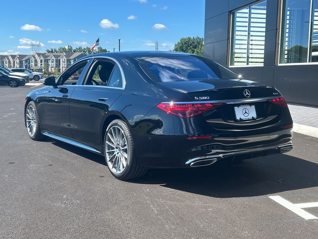 New 2026 Black Mercedes-Benz S580 image 5