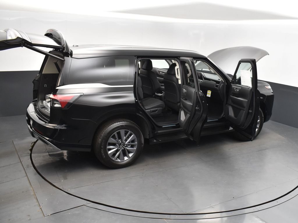 Used 2025 Black INFINITI PURE image 53