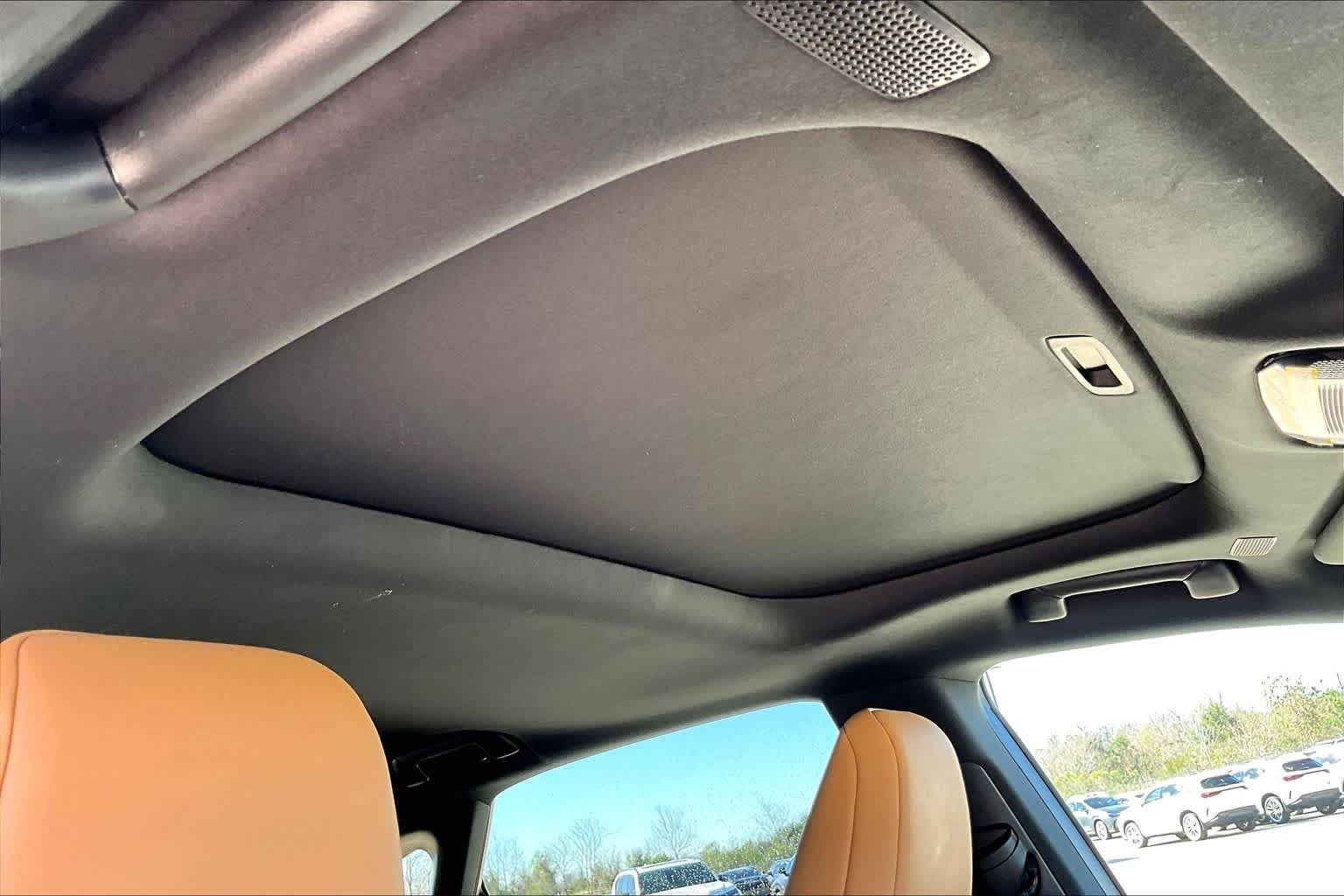 Used 2025 Eminent White Pearl Lexus Premium image 14