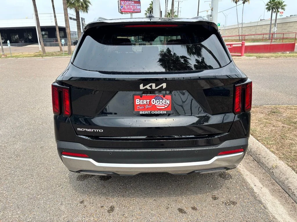2025 Kia Sorento S - Photo 6