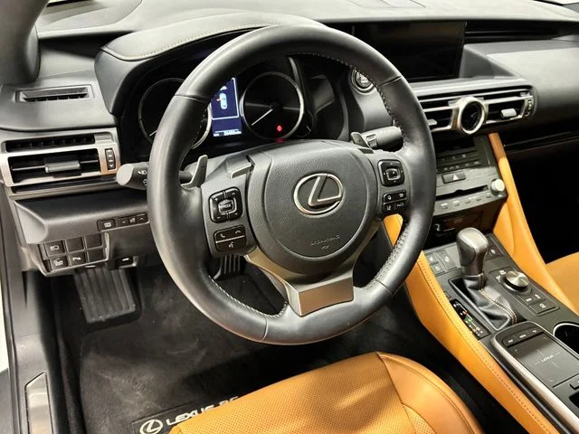 Used 2022 White Lexus 350 image 16