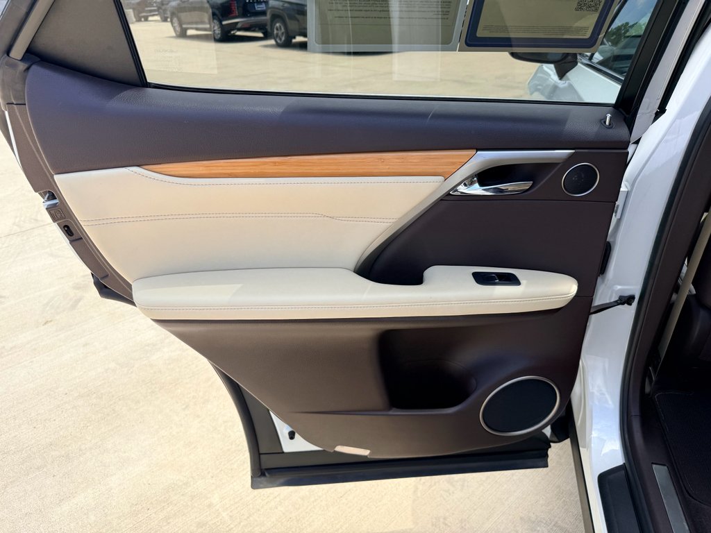 Used 2016 Eminent White Pearl Lexus Base image 23