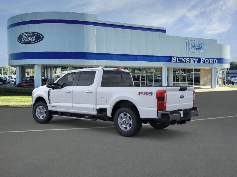 New 2026 Oxford White Ford XLT image 4