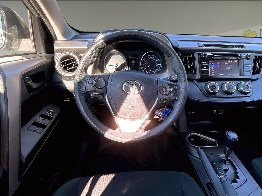 Used 2017 Silver Toyota LE image 17