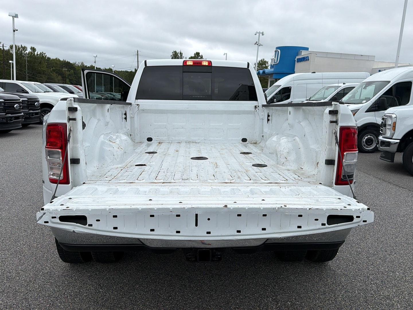 Used 2022 Bright White Clearcoat Ram Tradesman image 32