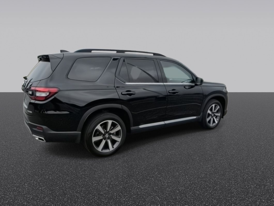 Used 2024 Black Honda Touring image 8