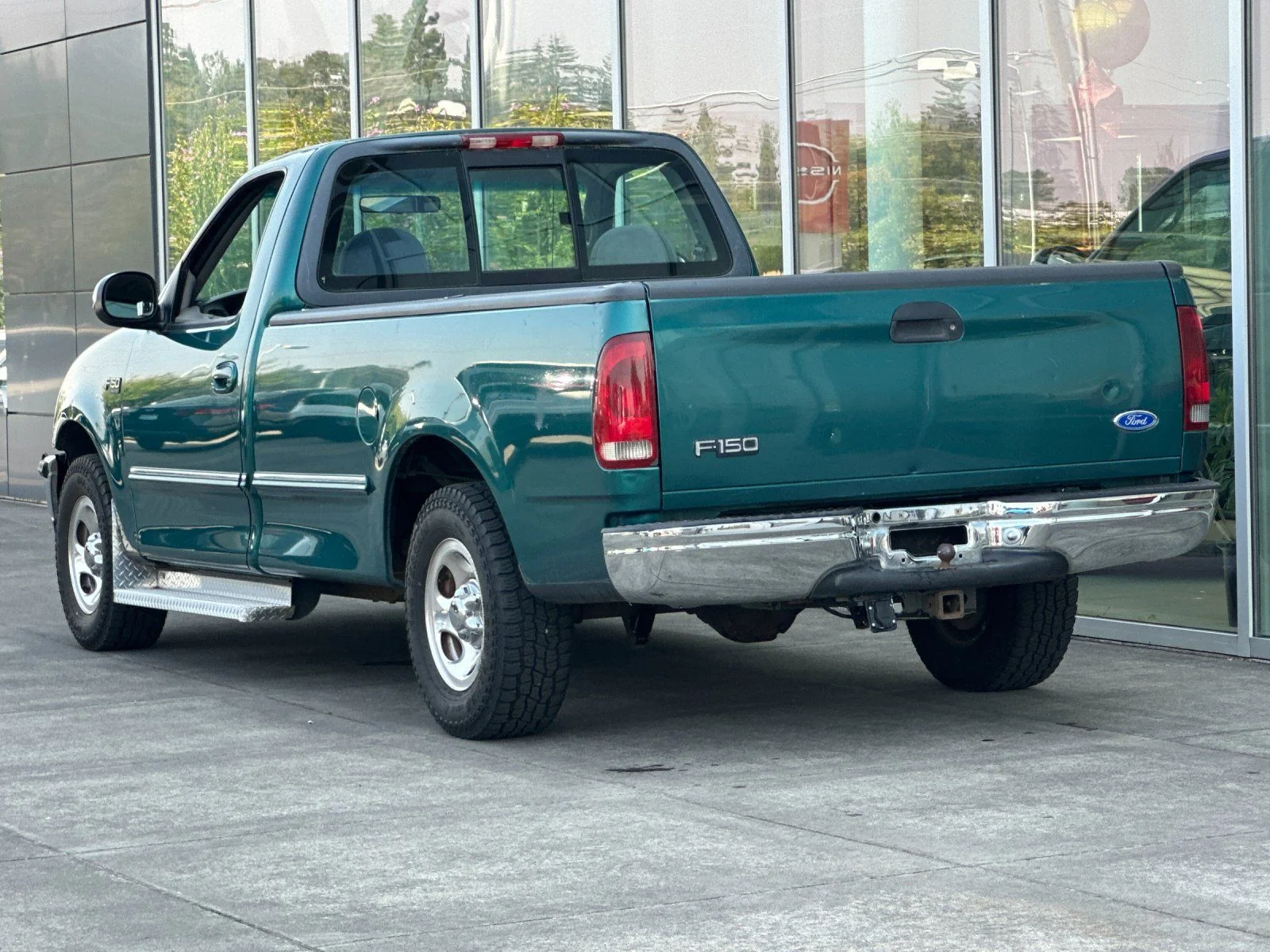 Used 1997 Teal Clearcoat Metallic Ford  image 5