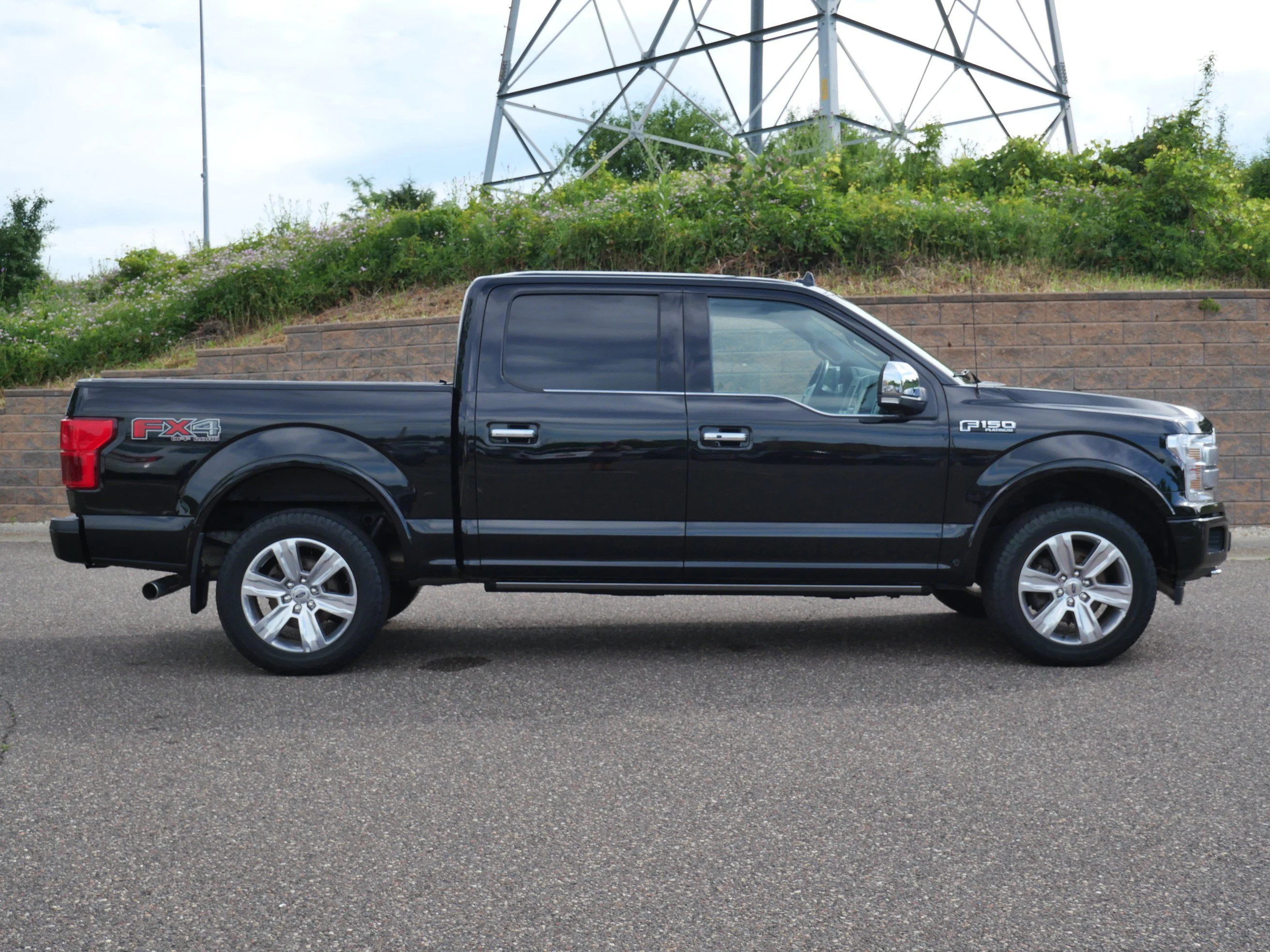 Certified Used 2018 Black Velvet Ford Platinum image 7