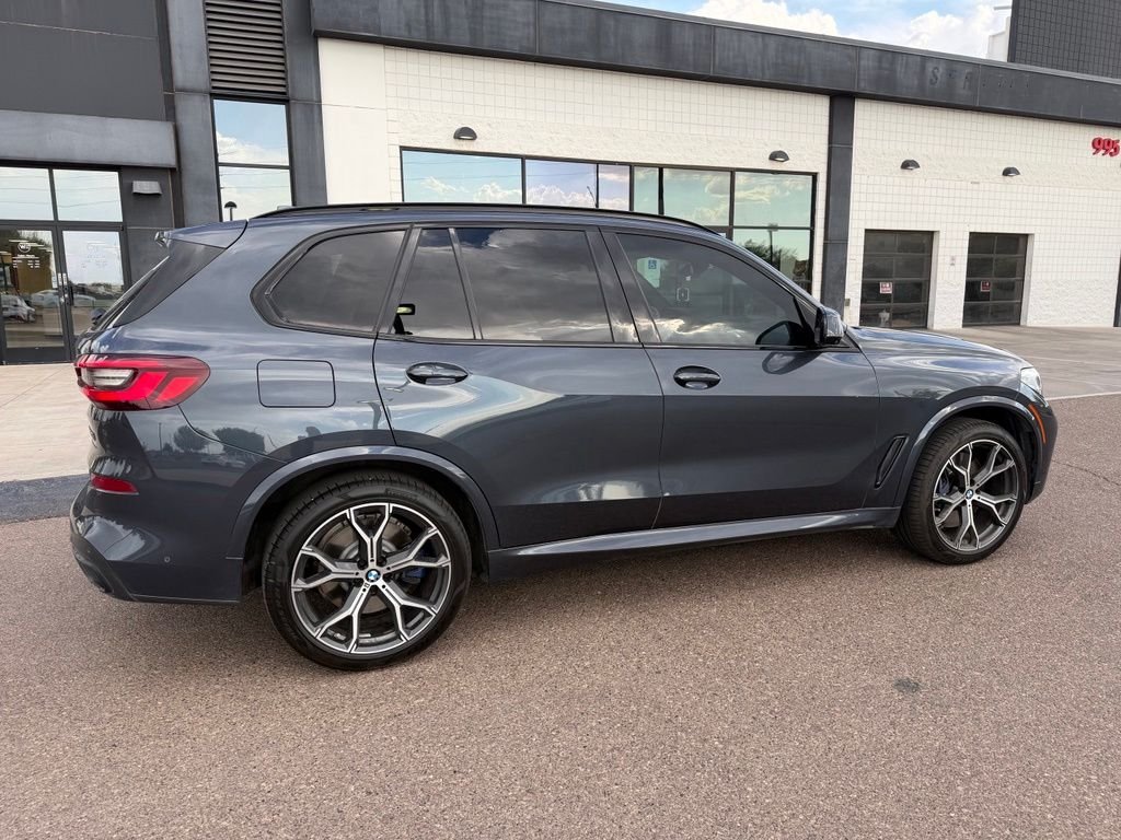 Used 2022 Gray BMW M50i image 4