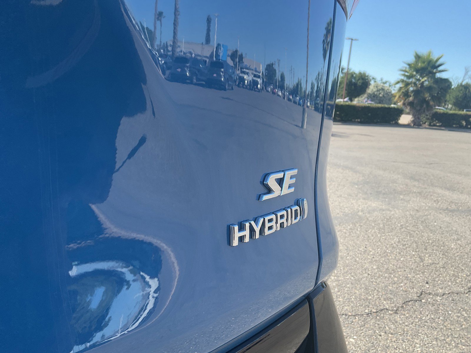 2022 Toyota RAV4 SE - Photo 11
