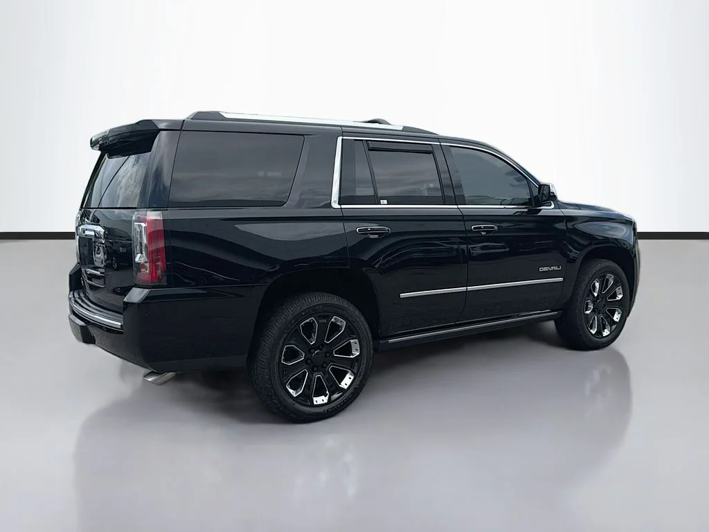 Used 2019 Onyx Black GMC Denali image 5