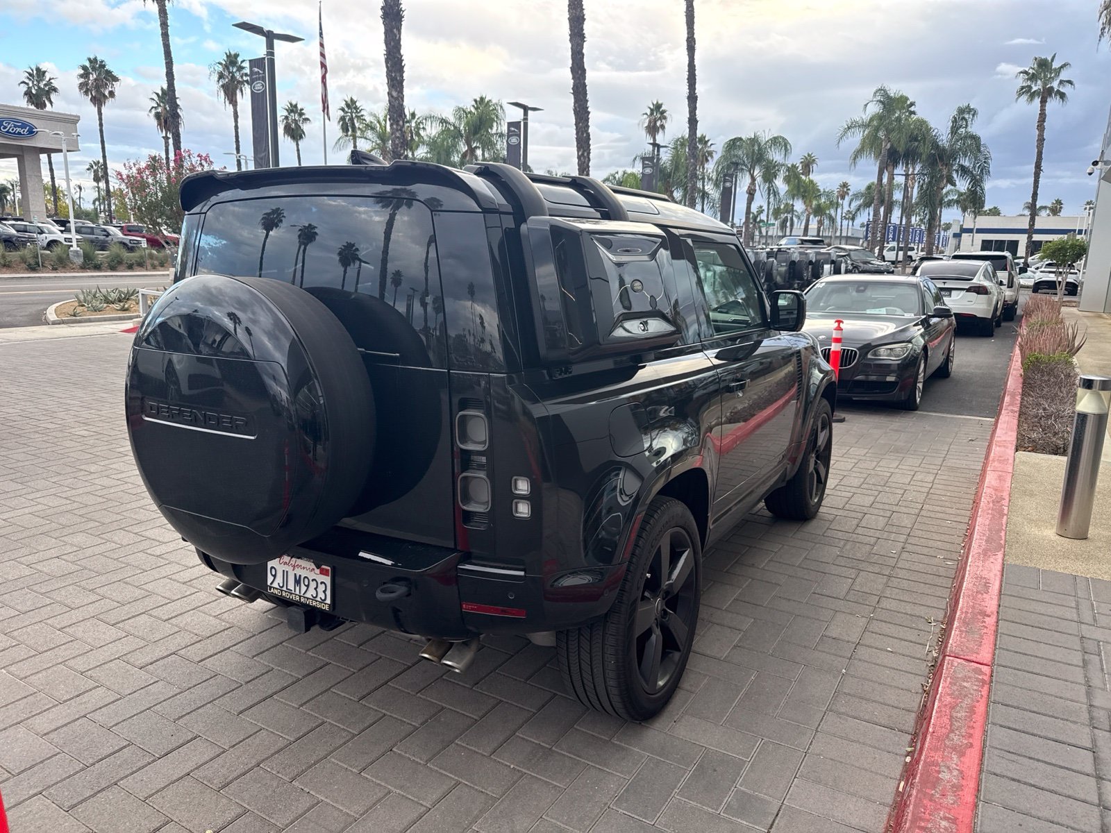 Used 2024 Black Land Rover V8 image 4