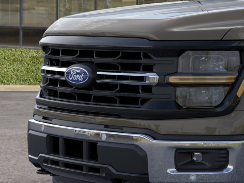 New 2026 Marsh Gray Ford XLT image 17