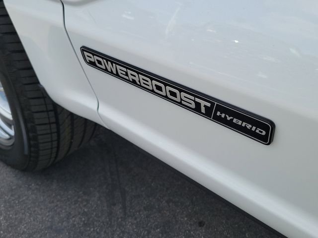 New 2026 Star White Metallic Tri-Coat Ford Platinum® image 28