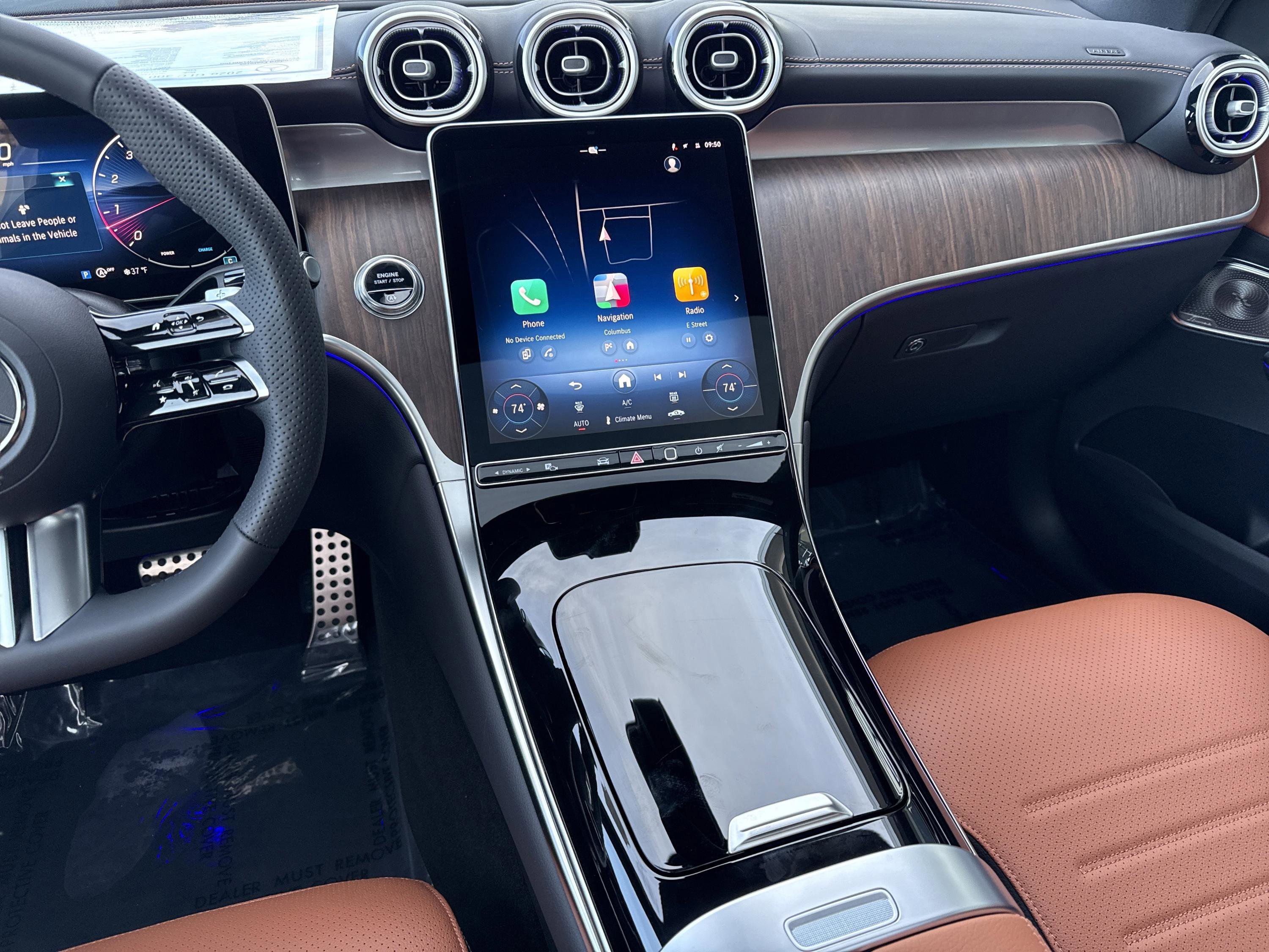New 2026 Polar White Mercedes-Benz GLC 300 image 28