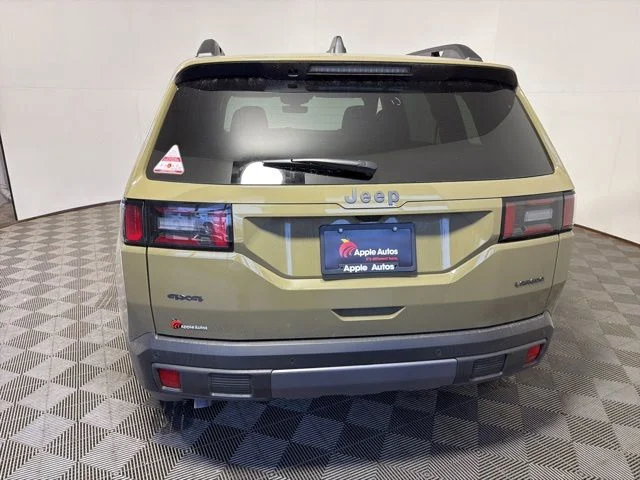 New 2026  Jeep Laredo image 5