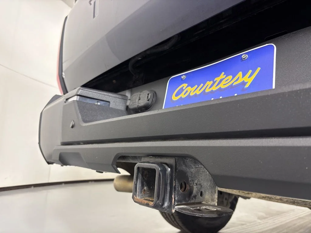 Used 2022 Blue Toyota SR5 image 12