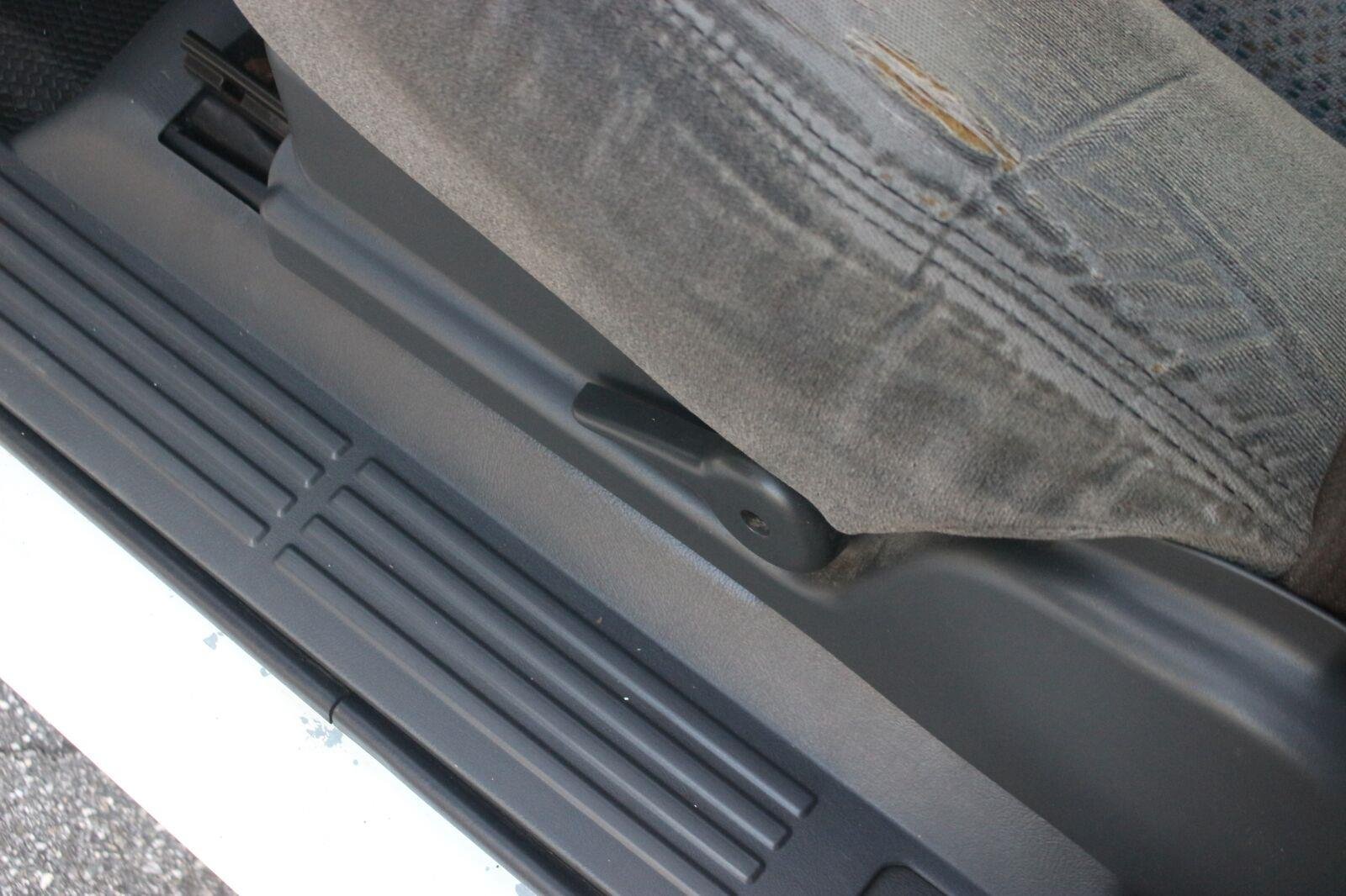 Used 2007 Summit White Chevrolet Work Truck image 16