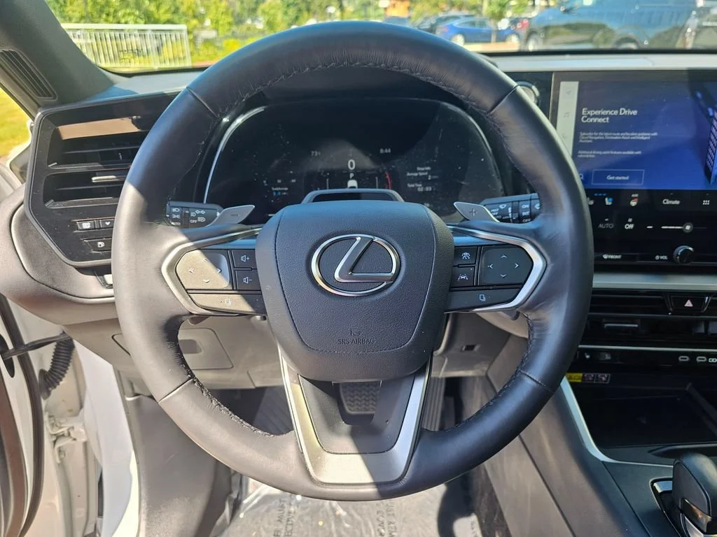 Used 2024  Lexus TX 350 image 28
