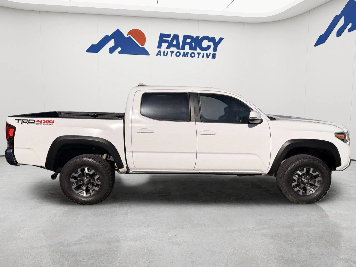 Used 2019 Super White Toyota TRD Off Road image 7