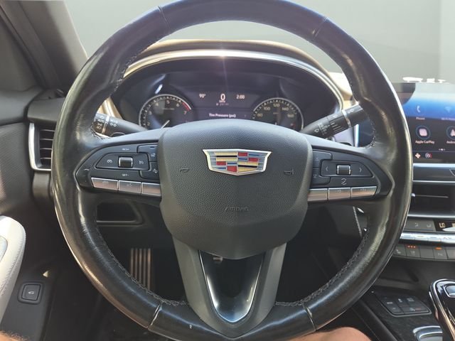 Used 2022 Diamond Cadillac Premium Luxury image 25
