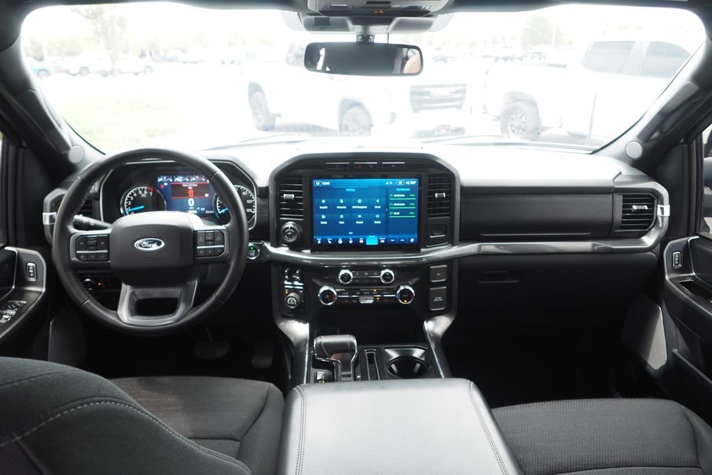Used 2023 White Ford XLT image 16