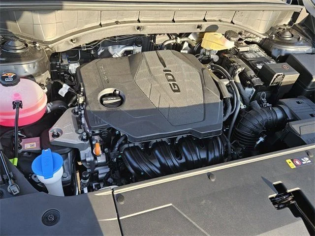 2025 Kia Sorento S - Photo 16