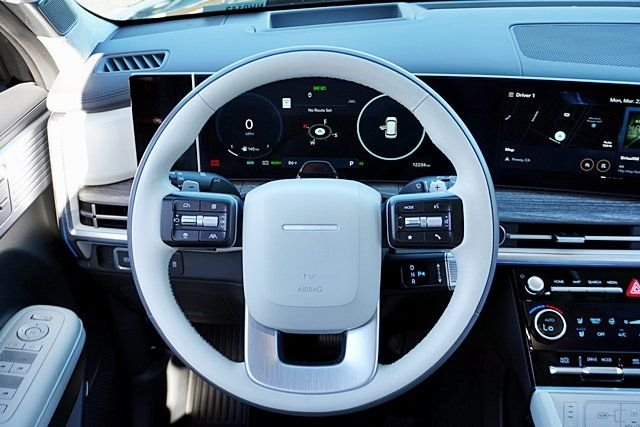 Used 2025 Black Hyundai Calligraphy image 23