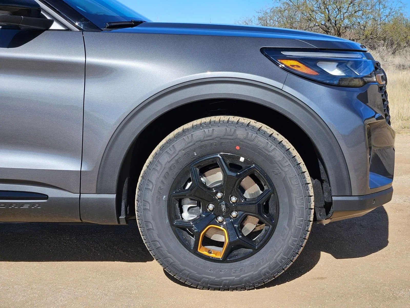 New 2026 Carbonized Gray Metallic Ford Tremor® image 10