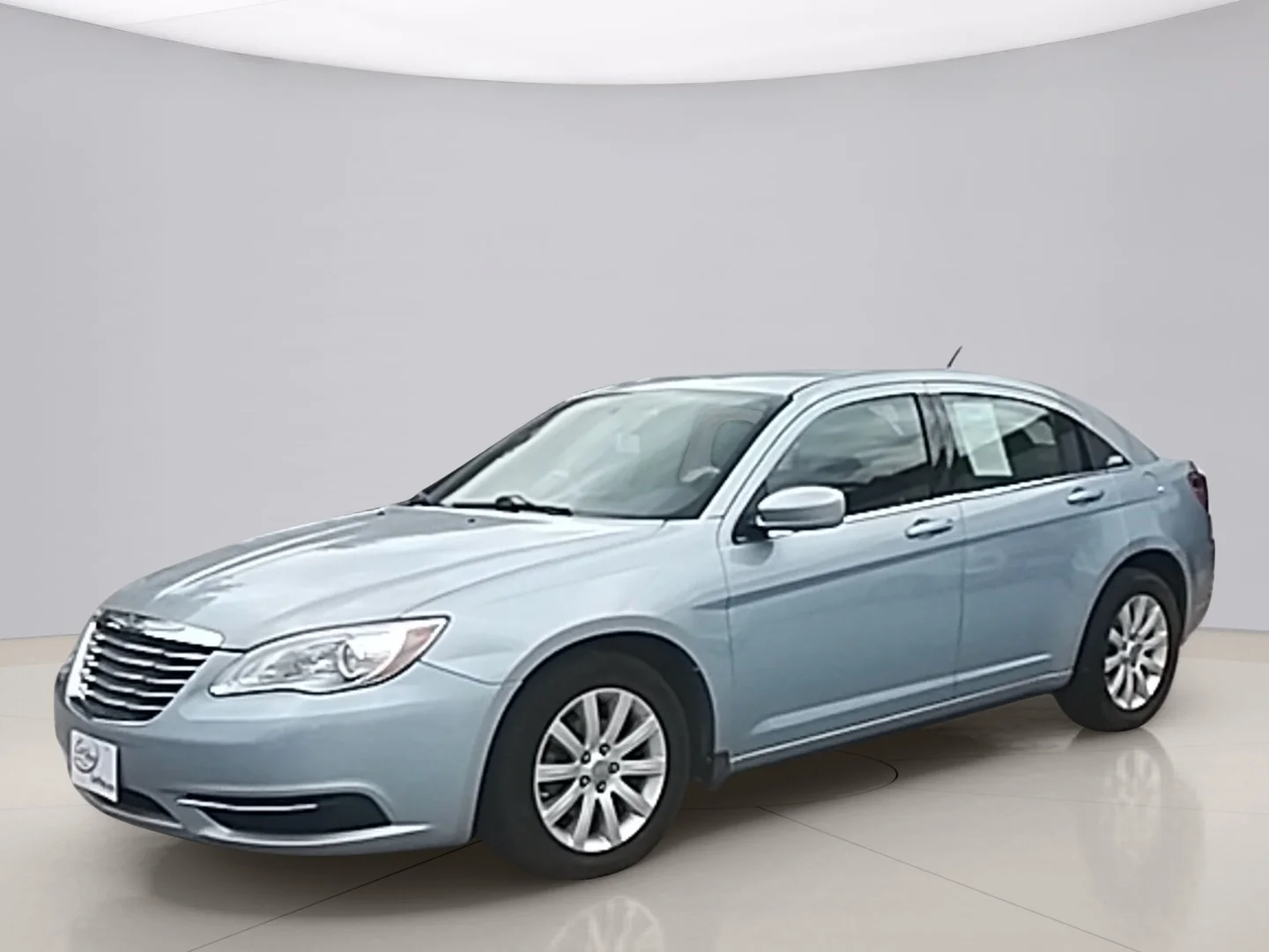 2013 Chrysler 200 Touring's photo