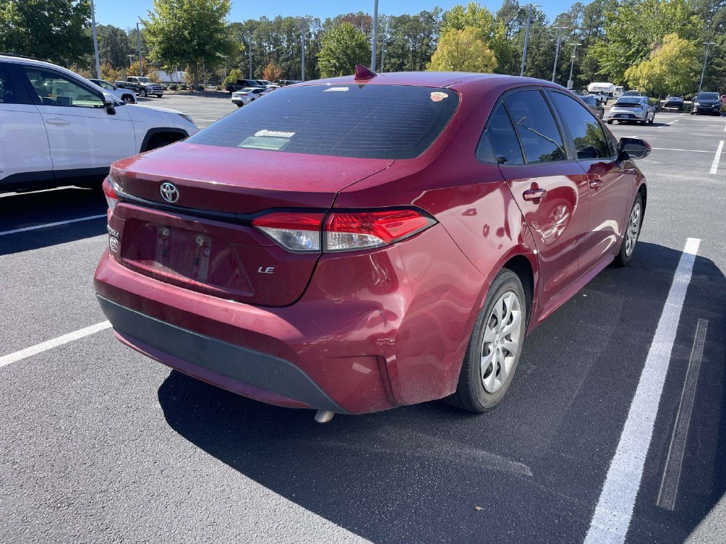 Used 2022 Red Toyota LE image 10