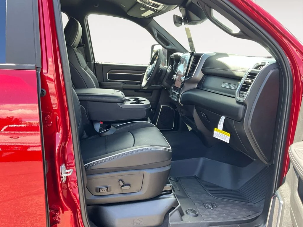 New 2026 Molten Red Pearlcoat Ram Laramie image 10