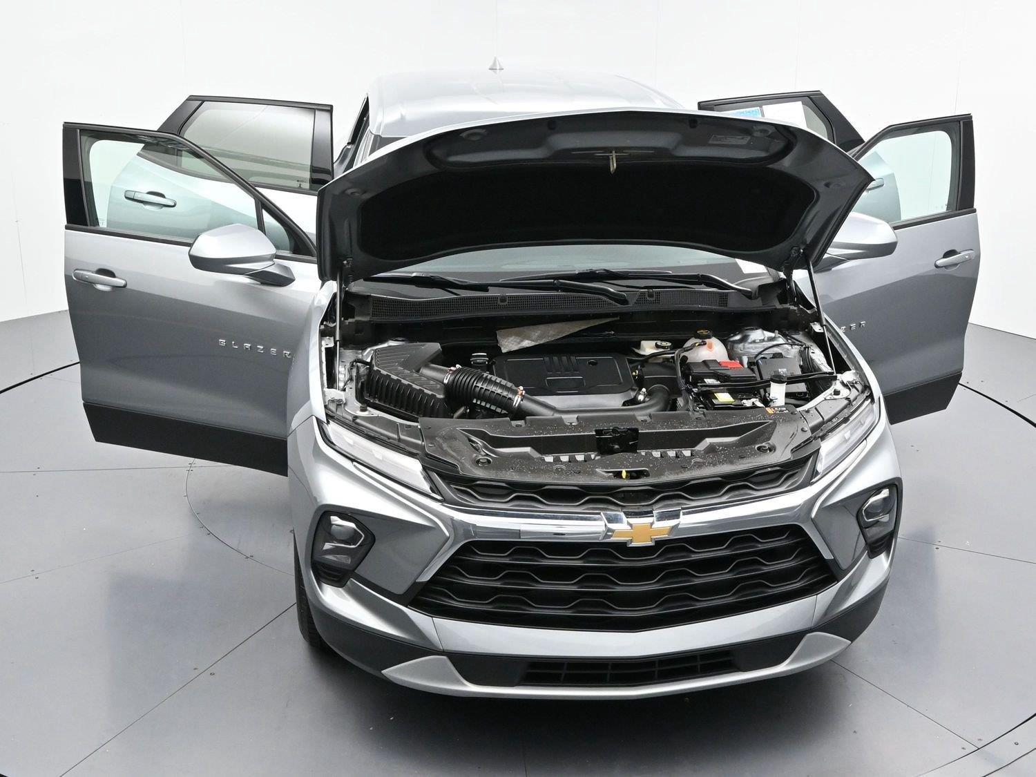Used 2025 Sterling Gray Metallic Chevrolet 2LT image 41