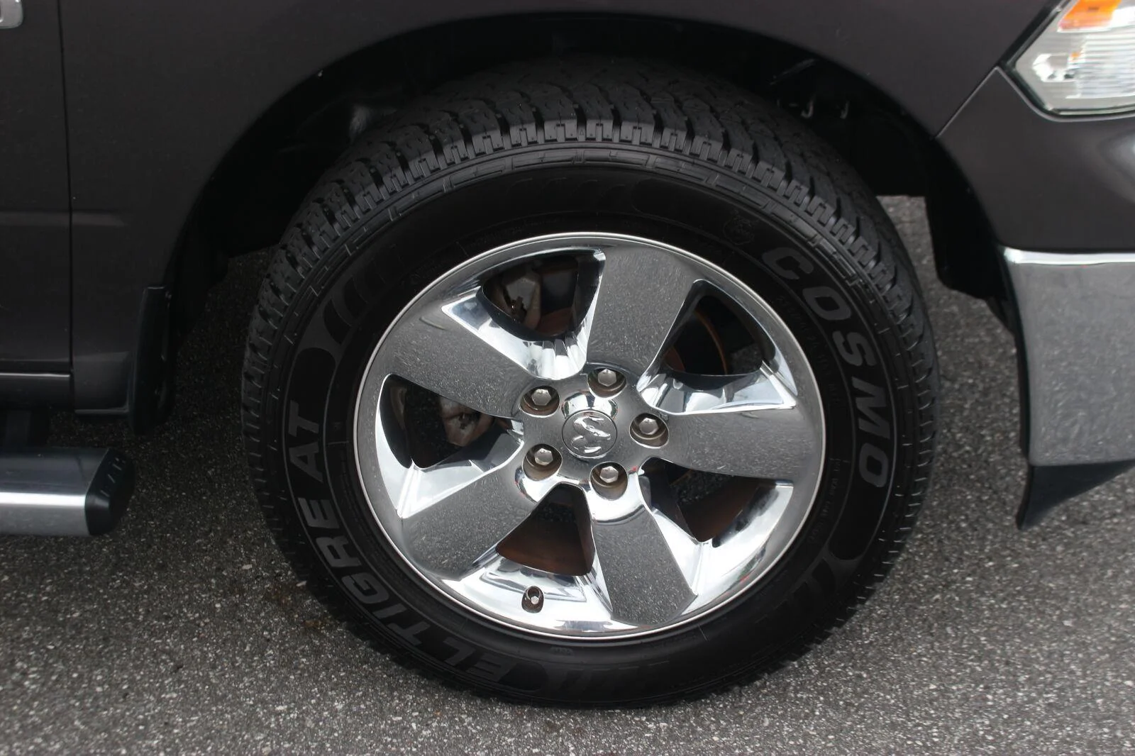 Used 2016 Grey Ram Lone Star image 34