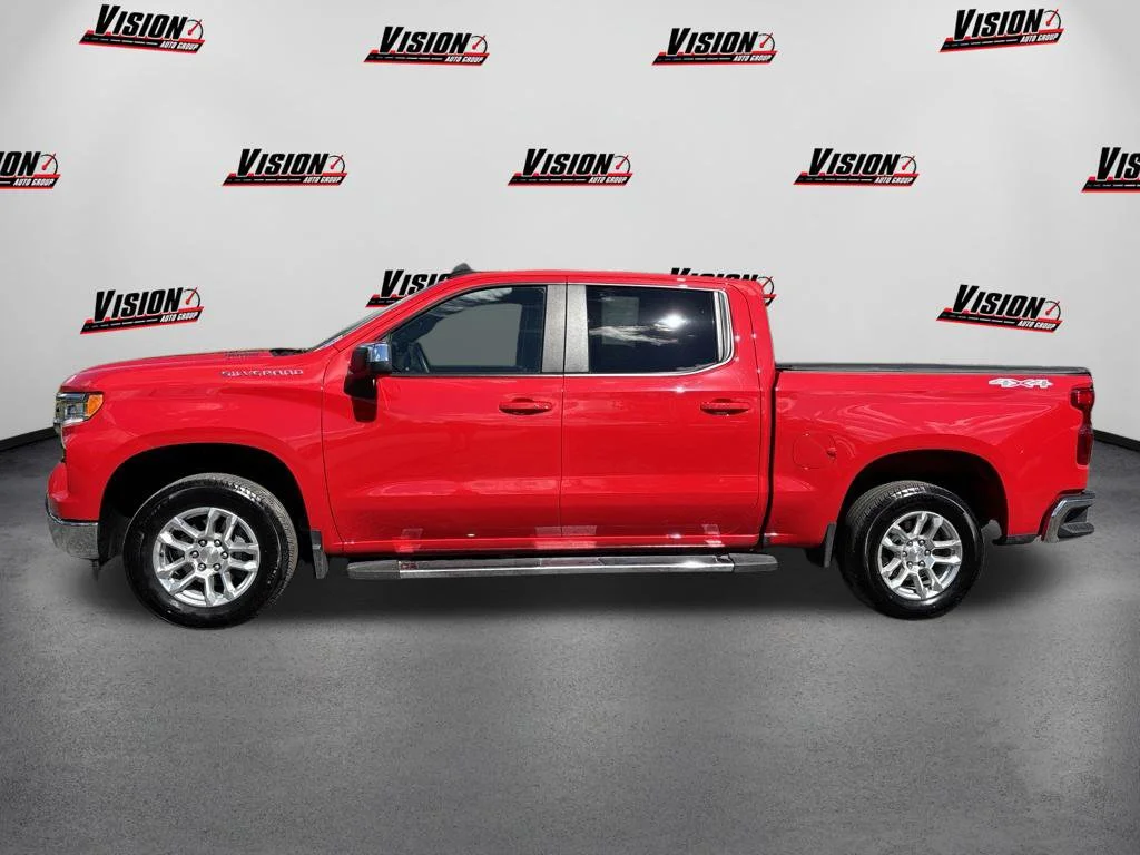 Used 2025 Red Chevrolet LT image 8