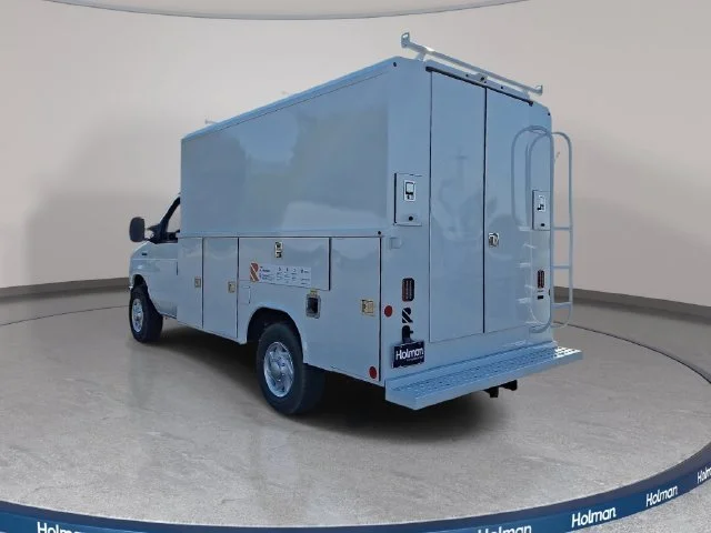 New 2027 Oxford White Ford Base image 5