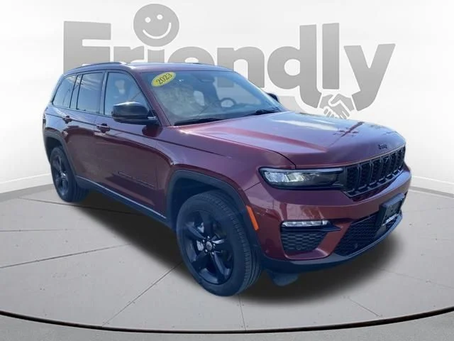 Used 2023 Red Jeep Limited image 3