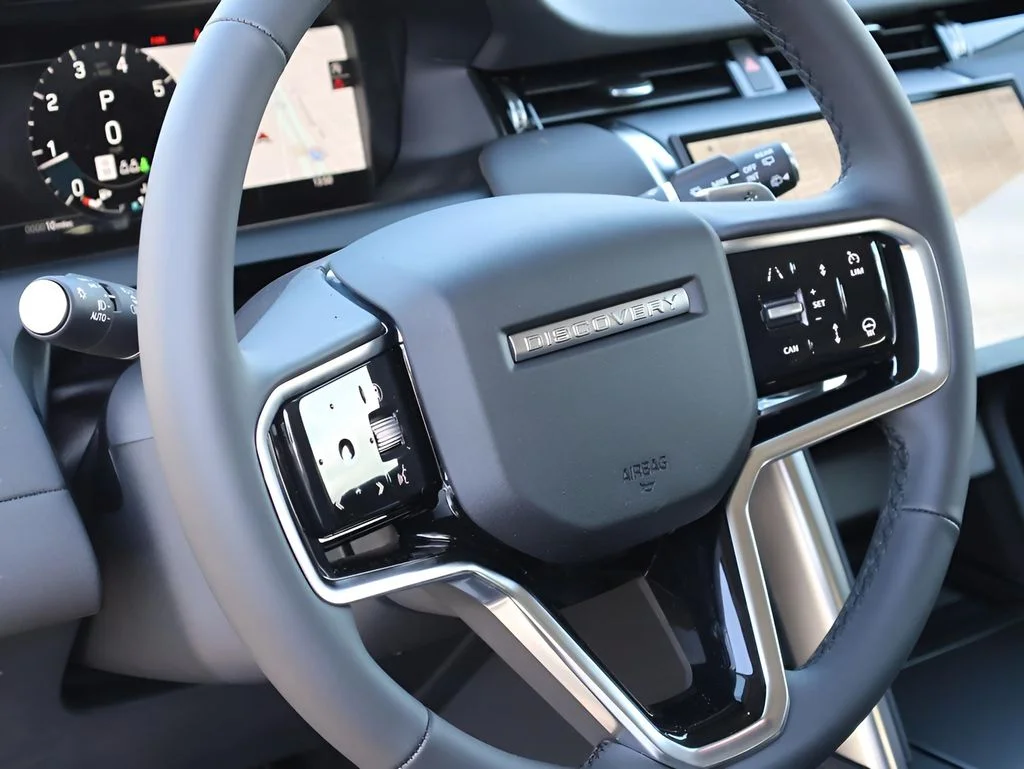 New 2025 Fuji White Land Rover S image 20