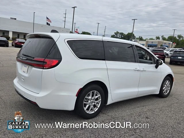 Used 2023 White Chrysler Touring L image 16