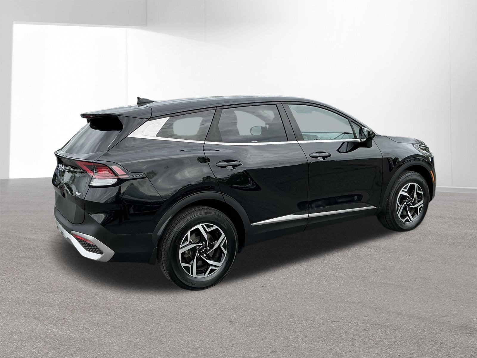 2023 Kia Sportage LX - Photo 15