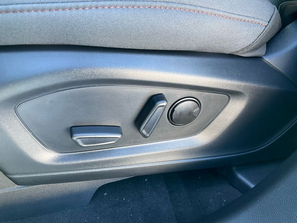 New 2026 Space White Metallic Ford Active image 13
